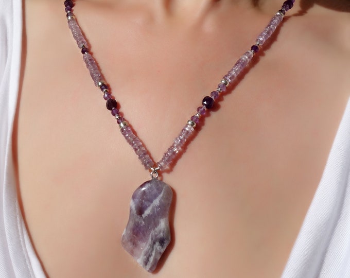 Amethyst necklace with amethyst pendant, Amethyst Necklace with sterling silver, Elegant Amethyst Necklace with Stunning Amethyst Pendant