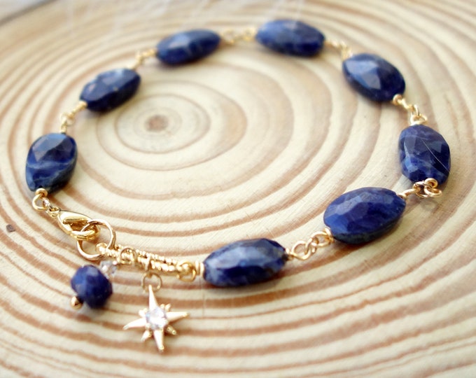 Sodalite Bracelet with star pendant, Blue bracelet, intention bracelet, faceted sodalite bracelet, chain bracelet