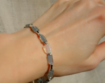Natural Kyanite Bracelet with Ethiopian Opal and sterling silver | Natural Kyanite Jewelry | Opal Center Stone | Bracelet size 17 cm