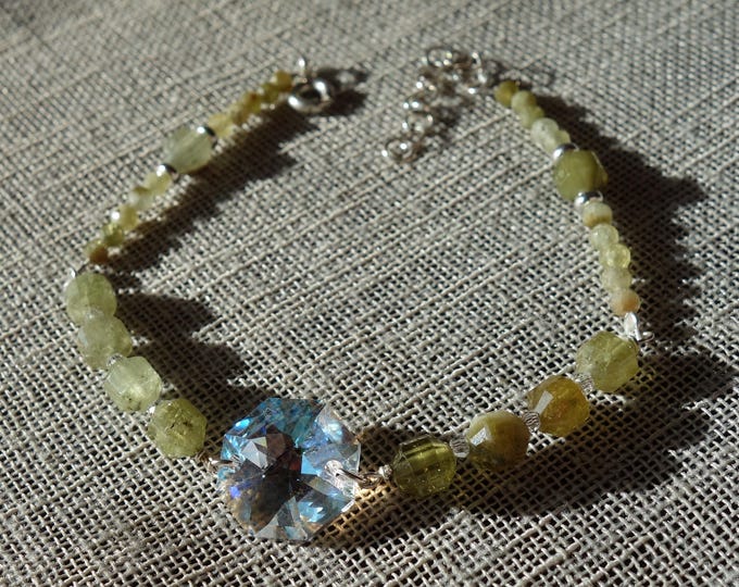 Green Garnet bracelet with Swarovski crystals, green garnet jewelry, grossular garnet bracelet, , gemstone bracelet, green bracelet