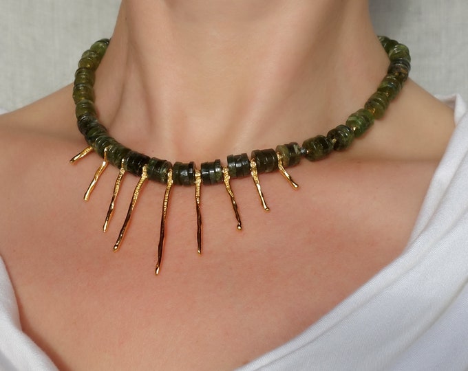 Green garnet necklace with gold-plated silver, Demantoid Garnet necklace, Green garnet choker, Demantoid choker, green garnet jewelry