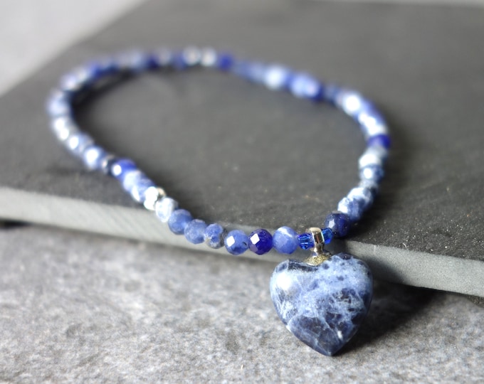 Sodalite Bracelet with heart pendant, Blue bracelet, intention bracelet, faceted sodalite bracelet, sodalite pendant