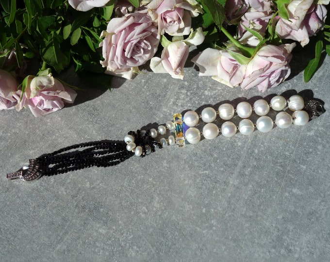 Pearl and black spinel Bracelet with Swarovski crystals, Multistrand pearl bracelet, double row pearl bracelet, black white bracelet