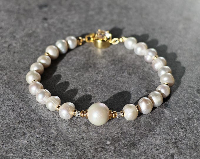 Elegant Pearl Bracelet with Stunning Clasp - Handcrafted Jewelry, Pearl Jewelry gift, gray pearl bracelet, real pearl bracelet