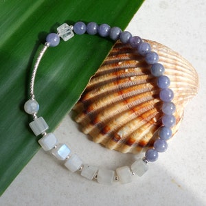 Bracciale di tanzanite e pietra di luna con argento sterling, braccialetto di perline delicate di tanzanite, braccialetto di pietra di luna, gioielli di tanzanite