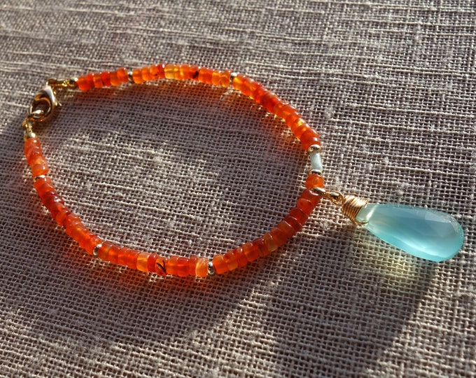Carnelian Bracelet with blue chalcedony pendant, carnelian bracelet Jewelry gift, agate bracelet, sard bracelet, orange bracelet
