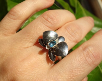 Topaz sterling silver ring. Size L (16.2)