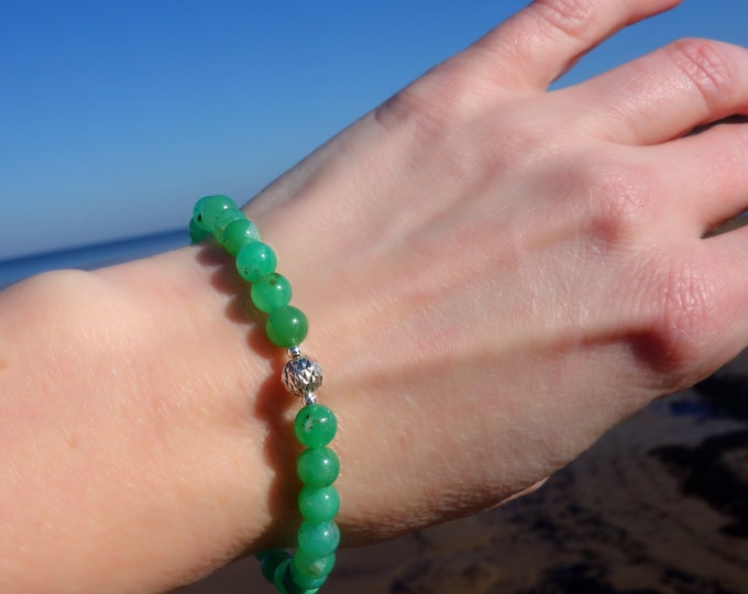 Chrysoprase bracelet with sterling silver, chrysoprase jewelry, birthstone bracelet, apple green bracelet, chrysoprase bangle