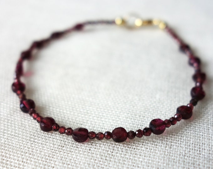 Garnet bracelet, garnet jewelry, Red garnet bracelet, delicate bracelet