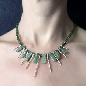 Green kyanite necklace with sterling silver, raw kyanite necklace, Green kyanite choker, sterling silver choker, green kyanite jewelry