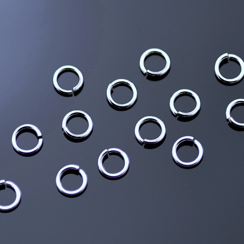 Petites lettres en argent sterling 925 , breloques alphabet . Initiales solides 925 authentiques 10Pcs 5mm Jump Rings