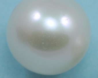 1 x Ivory white half-drilled round freshwater Pearls AAA choice of 3 mm , 4 mm , 5 mm , 6 mm , 7 mm , 8mm, 9 mm or 10 mm