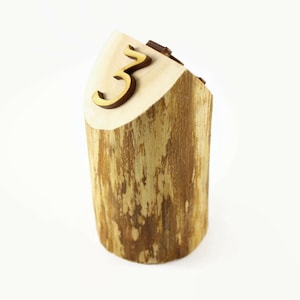 Rami rustici in legno con numeri di tavolo. Numeri di tabella legno. numeri di tavolo matrimonio. tavolo in legno numeri matrimonio