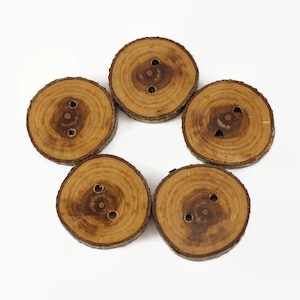Set of 10 wooden buttons. natural wooden buttons. rustic buttons. natural wood buttons. wooden buttons crafts