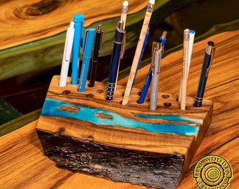 Bleistift, Kugelschreiber Ständer mit glühendem Harz und Nussbaum Holz