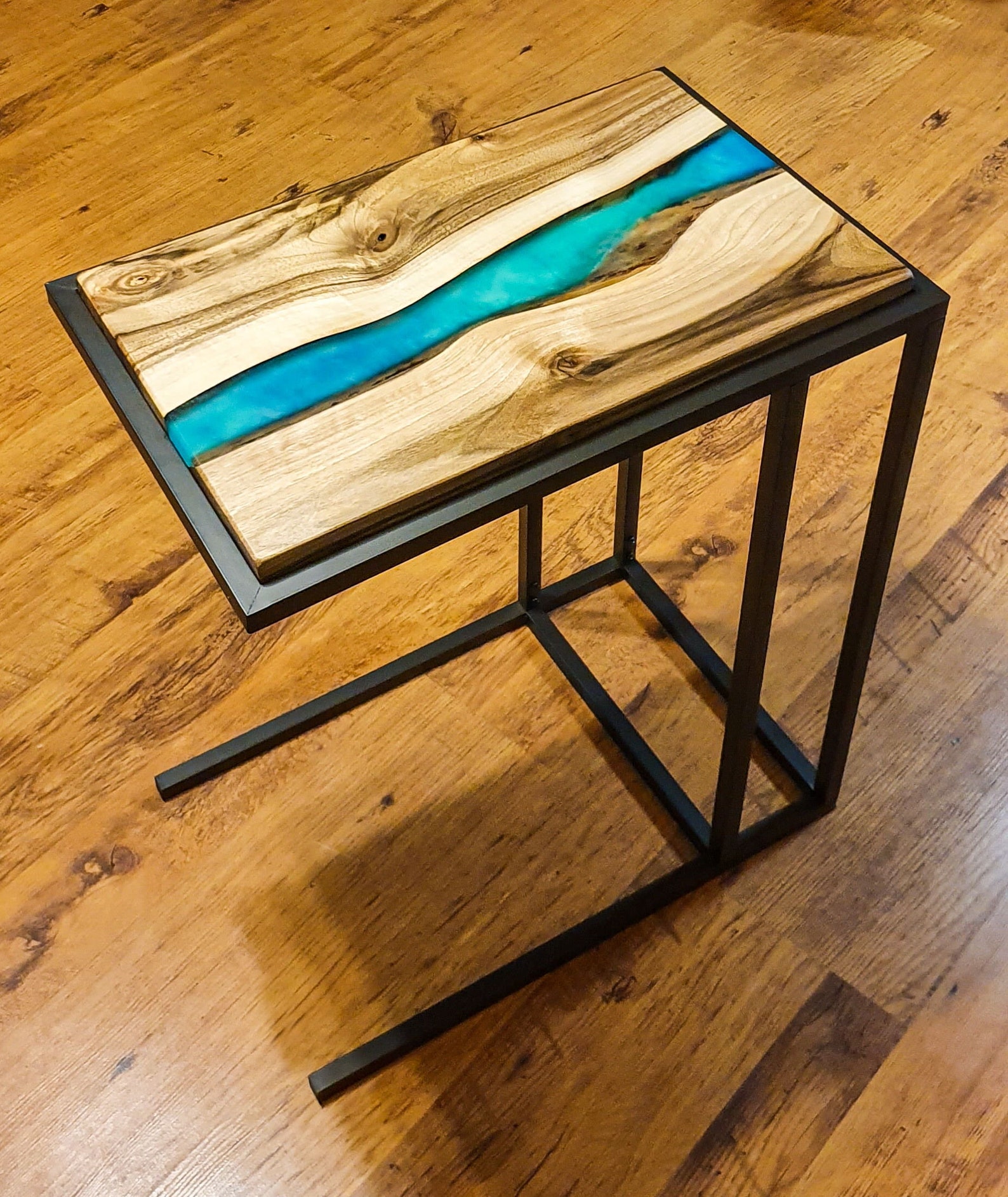 Bed Side End Resin Table With Glowing Resin Etsy
