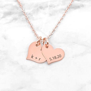 Collar de corazón personalizado, collar del corazón, collar de fecha personalizado, collar del corazón de oro, collar del aniversario, regalo del día de la madre