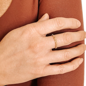 Paperclip Chain Ring • Chain Ring • Gold Chain Ring • Gold Stacking Rings • Stackable Ring • Mini Paperclip Chain Ring • Dainty Gold Ring