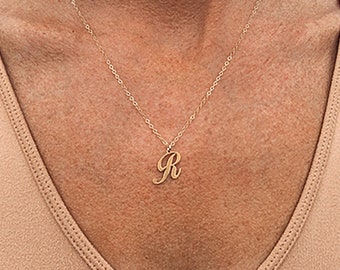 14K Yellow Gold Diamond R Initial Pendant Necklace | Shop 14k Yellow Gold  Classic Necklaces | Gabriel & Co