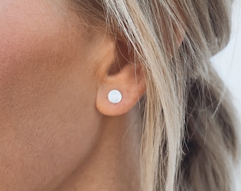 Circle Stud Earrings • Minimalist Earrings • Circle Earrings • Dot Earrings • Dainty Earrings