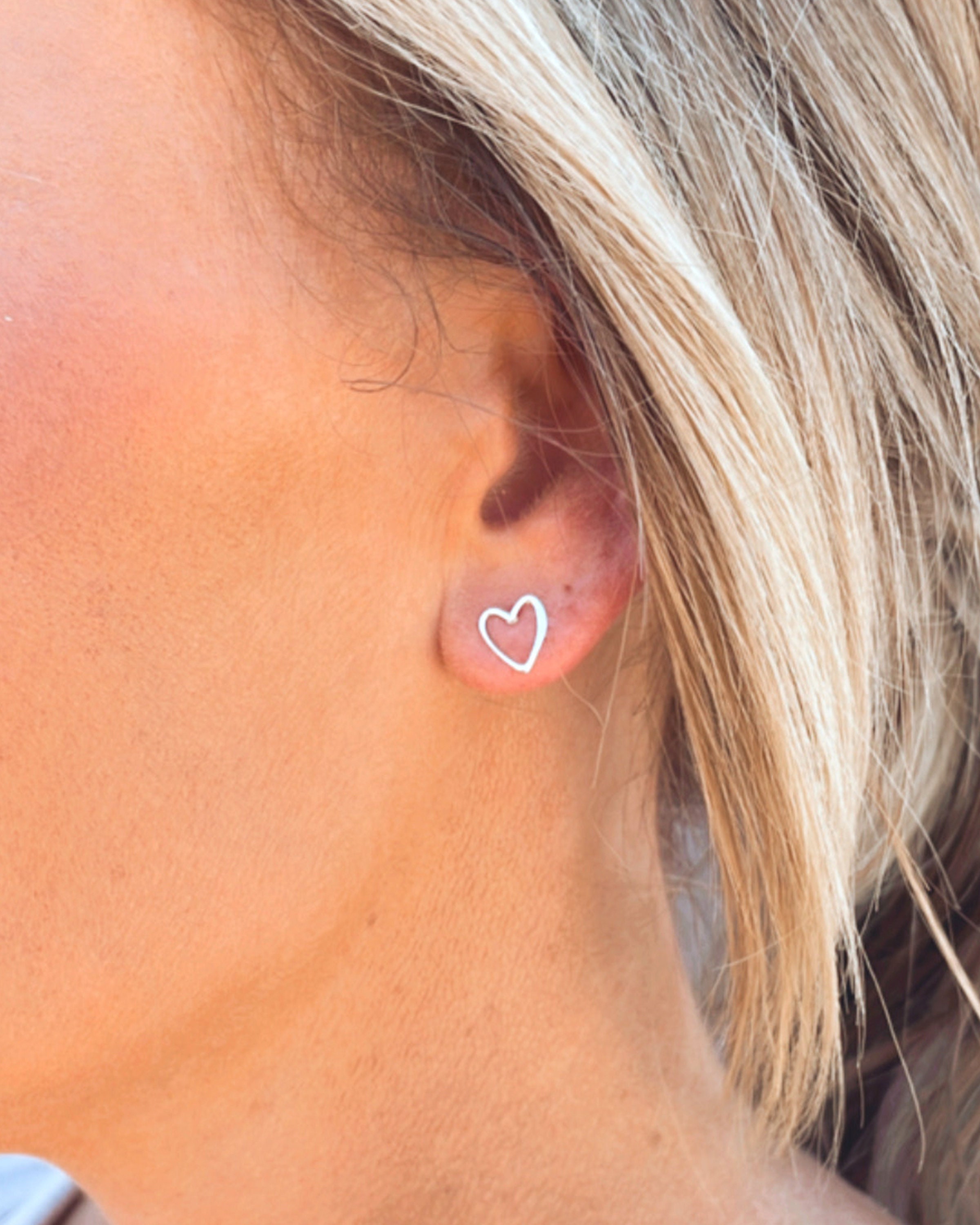Sterling Silver Heart Earrings • Heart Earrings • Heart Outline Earrings • Heart Stud Earrings • Dainty Heart Earrings • Minimalist Earrings