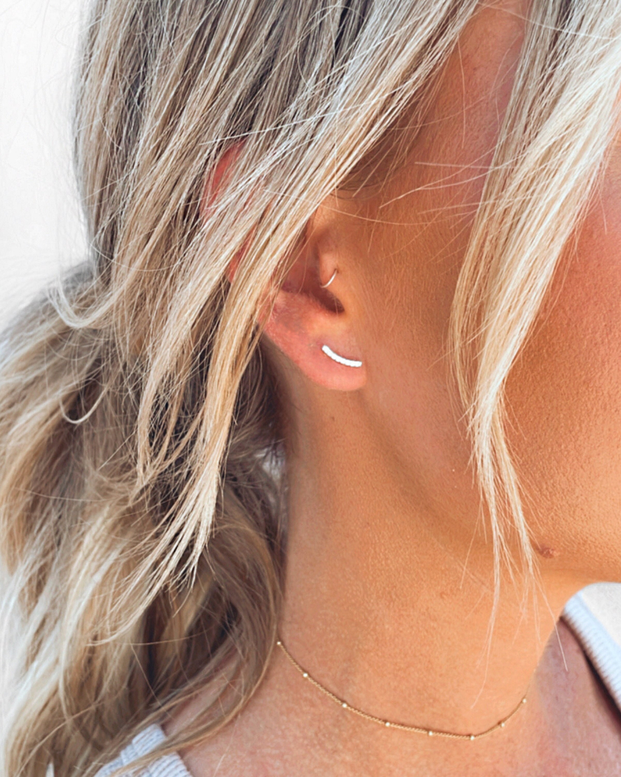 Curved bar earrings Curved bar earrings
