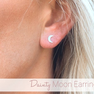 Pendientes de luna de plata de ley • Pendientes de luna delicados • Pendientes de luna • Joyas de luna • Pendientes de botón