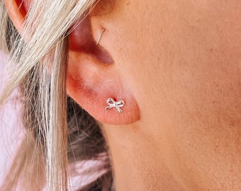Bow Stud Earrings • Bow Earrings • Dainty Stud Earrings • Tiny Stud Earrings • Ribbon Earrings • Bow Stud