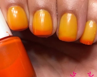 Sailor Venus - Handmade 10-Free Natural Thermal Nail Polish