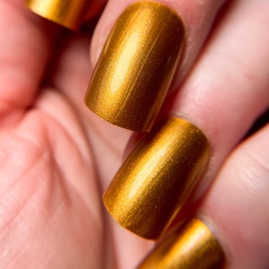 Isabela - Handmade 10-Free Natural Nail Polish