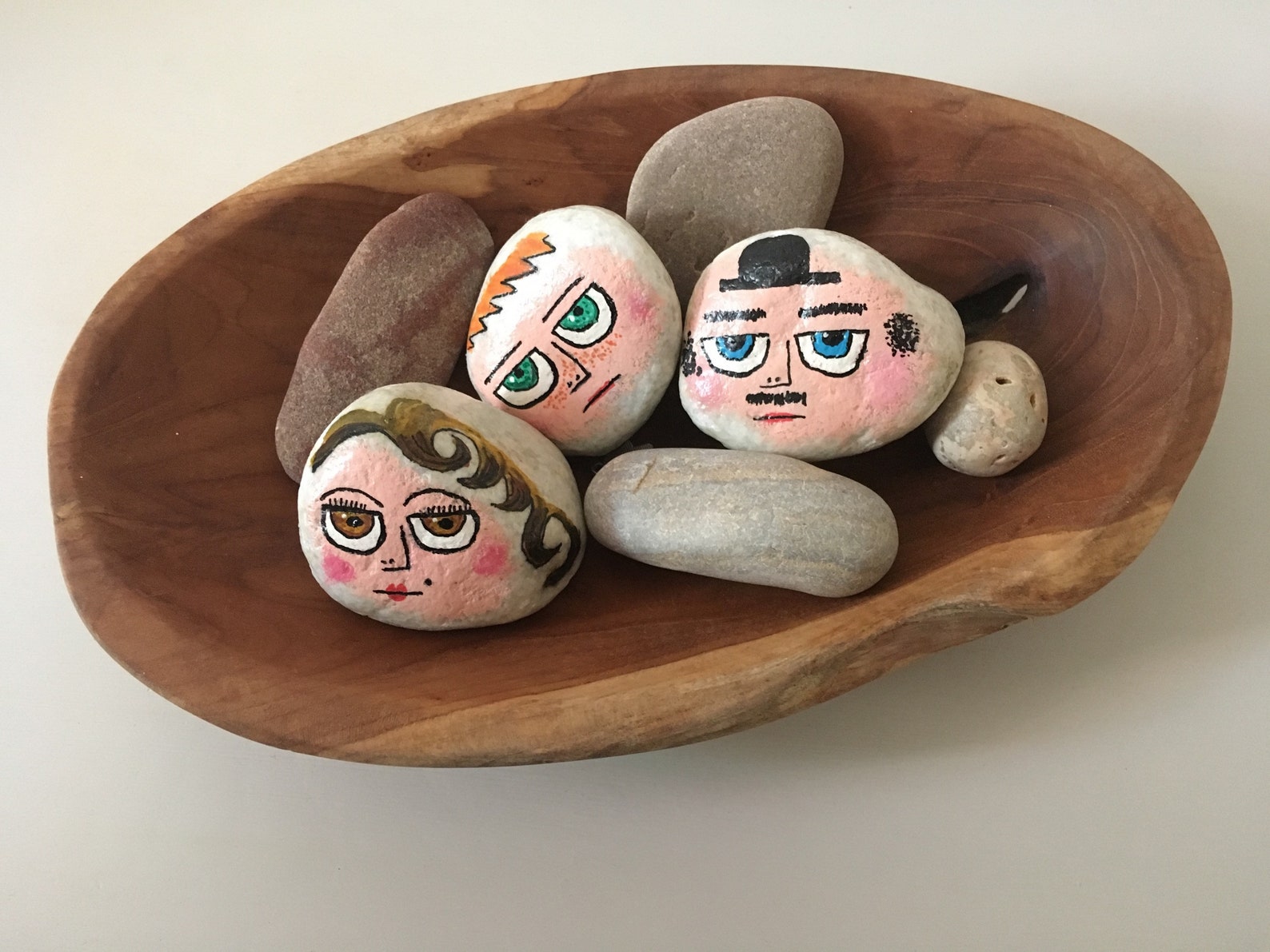 Pebble Family, Painted Stones, Rock Art, Gift, Hand Painted Pebbles Etsy