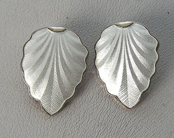 Vintage Sterling Norwegen Fenn Jensen Perle weiß Muschelförmige Emaille Ohrringe # 5