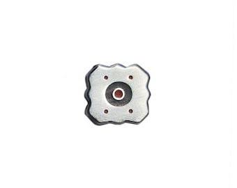 Goldeneye 64 Mines - Enamel Pin