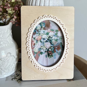 Vintage Lace Picture Frame: Handmade 5x7 Home Decor shelf sitter