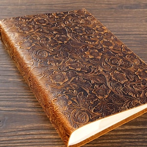Personalized Leather Photo Album with Pockets,Album for 100/200/300 Photos Gift for Mom Gift for Her