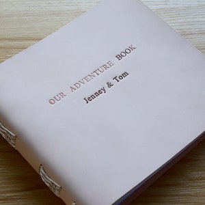 Gepersonaliseerd Our Adventure-boek, aangepast fotoalbum, lederen plakboek, natuuravonturenboek, cadeau voor haar verjaardagscadeau