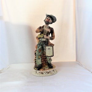 Vintage firmado italiano Capodimonte porcelana figura con certificado Italia Capo Di Monte Figura Estatua Antigua imagen 1