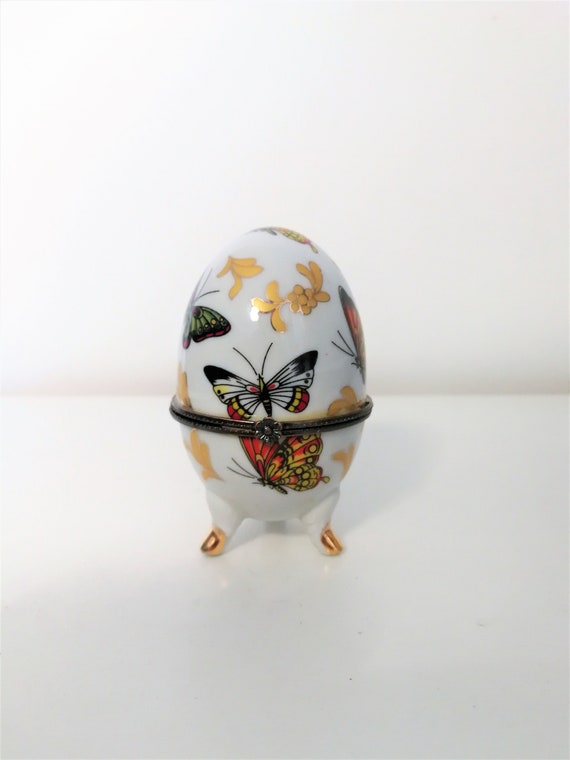 Egg-Shaped Porcelain Trinket Box black Edging German porcelain egg shape trinket box Jewelry Holderdesign JW White with butterfly Motifs