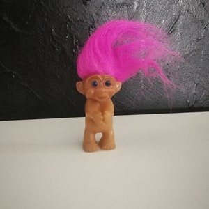 Vintage Russ brand troll figure doll Pink Hair Praying Hands Troll with tall pink hair , troll with blue eyes , lovers troll .
