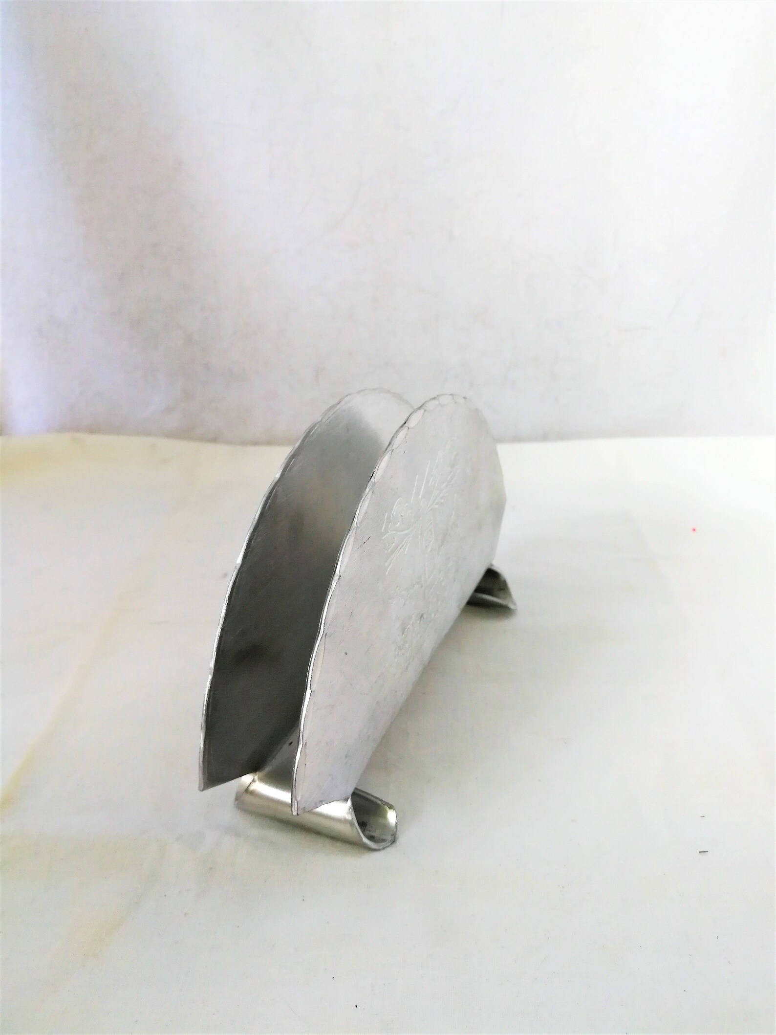 PUGMARK NAPKIN HOLDER main image 0