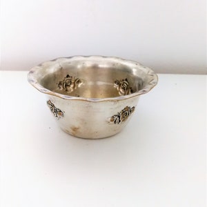 Antique Small Silver Plated Bowl, Vintage Silver Dish, Trinket Ring Dish - Small Bowl Candy Nut Dish Antique - Embossed bowl - home decor