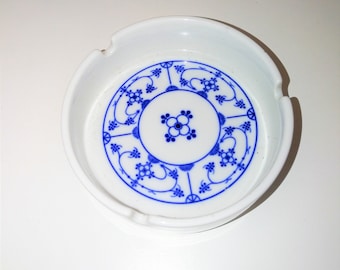 陶器製 花柄 灰皿 ヴィンテージ磁器花柄灰皿 - Etsy 日本