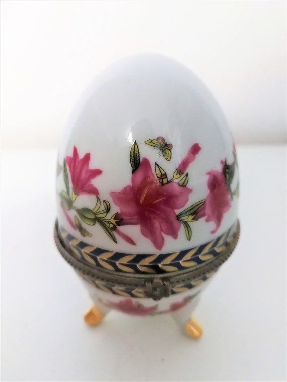Egg-Shaped Porcelain Trinket Box black Edging German porcelain egg shape trinket box Jewelry Holderdesign JW White with butterfly Motifs
