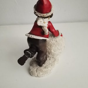 Figura vintage divertida de diseño de caramelo de noruega, figura escandinava de gnomo del bosque de Noruega, hecha a mano en excelentes condiciones. imagen 8