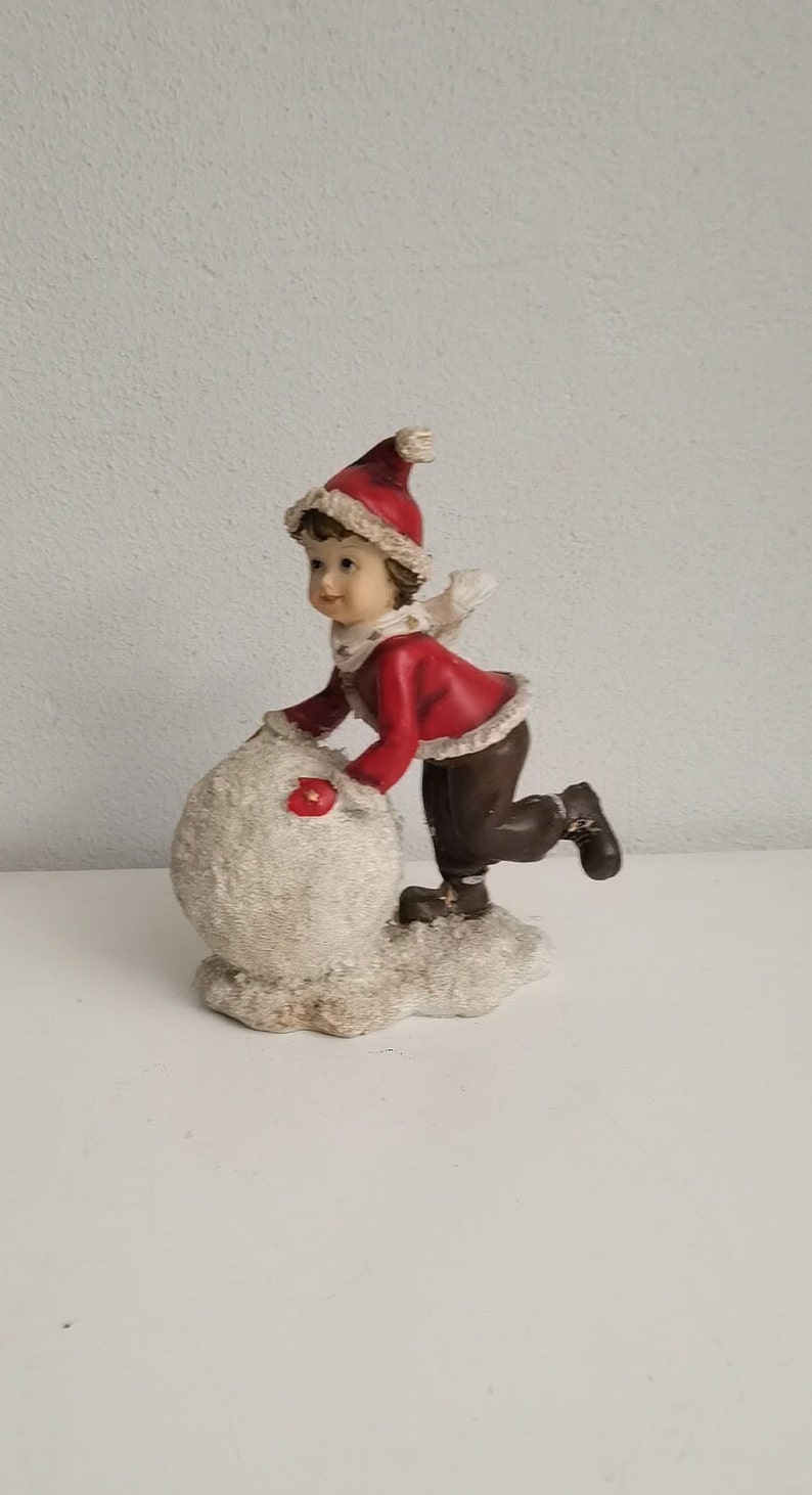 Figura vintage divertida de diseño de caramelo de noruega, figura escandinava de gnomo del bosque de Noruega, hecha a mano en excelentes condiciones. imagen 1