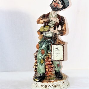 Vintage firmado italiano Capodimonte porcelana figura con certificado Italia Capo Di Monte Figura Estatua Antigua imagen 2