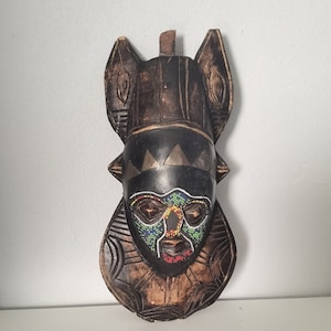 African Wooden Mask Wall Hanging, Wooden Face Wall Plaque, Carved Wood Head Wall Decor, Tiki Bar, Dark Wood African Decor