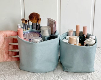 Cosmetic and skincare organizer! No spill bag for makeup/toiletries/men’s grooming products/kids toiletry bag. Eco-friendly portable storage