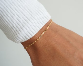 Tiny Paperclip Chain Bracelet, Minimal Chain Bracelet Gold Filled Stacking Bracelet, Tiny Chain Bracelet, Dainty Paperclip Bracelet, For Her