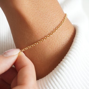 Dainty Rolo Chain Bracelet, 18k Gold Filled Delicate Bracelet, Simple Chain Bracelet, Thin Chain Bracelet, Dainty Bracelet Layering Bracelet